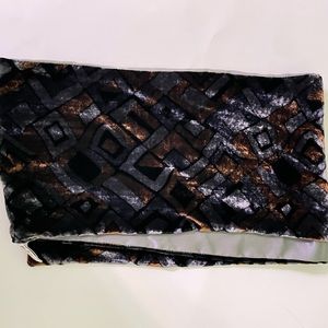 Italca Italy Plush Silk Velvet Opera Scarf Reversible Geometric Solid